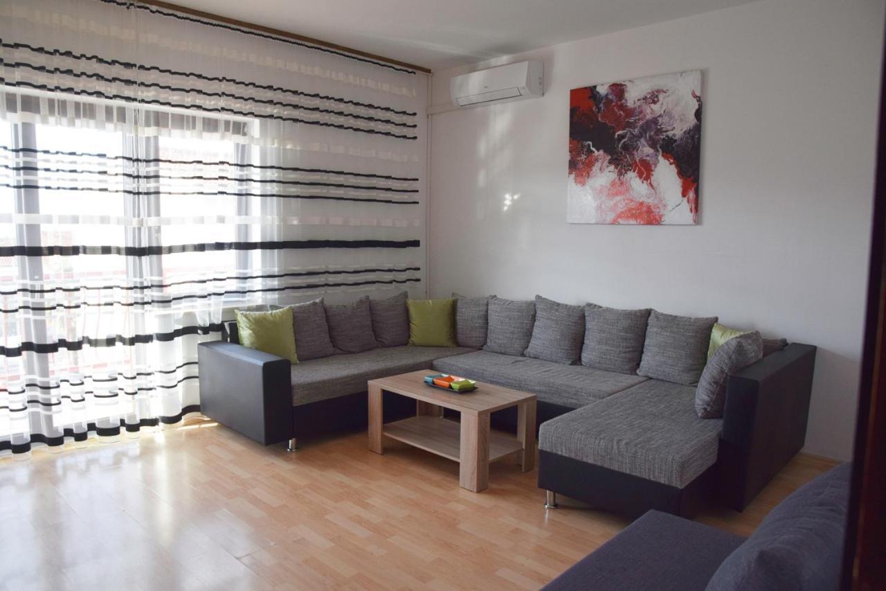Apartments Margareta & Ena Malinska Extérieur photo