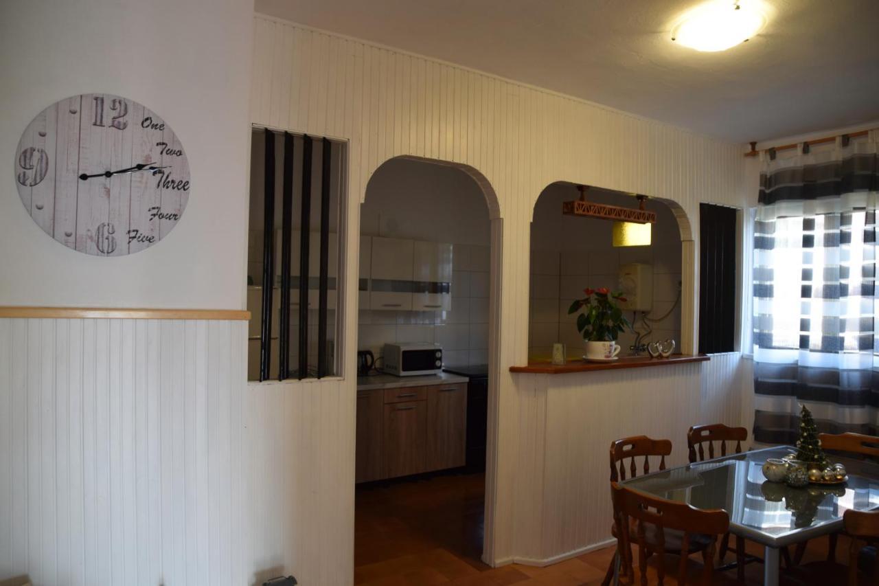 Apartments Margareta & Ena Malinska Extérieur photo
